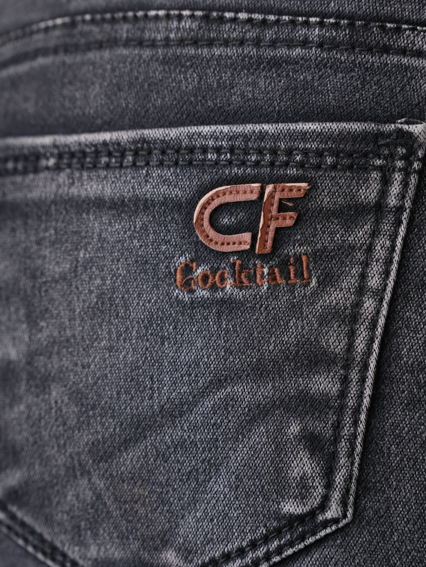 SKINNY BLACK SHADED JEANS