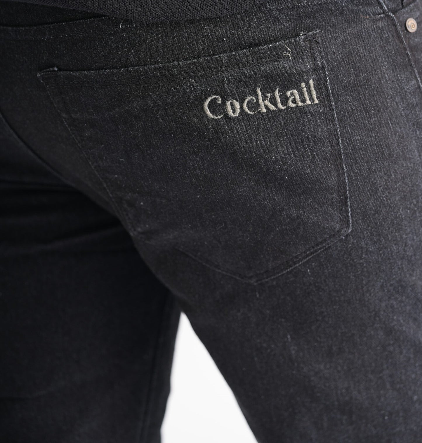 BLACK STRETCHABLE DISTRESSED SLIM FIT JEANS