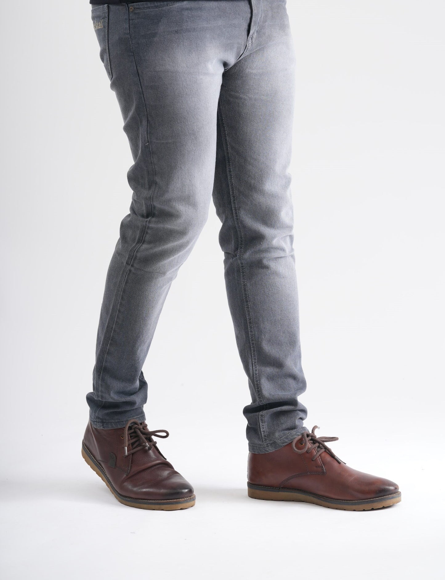 GRAY DISTRESSED SLIM FIT JEANS
