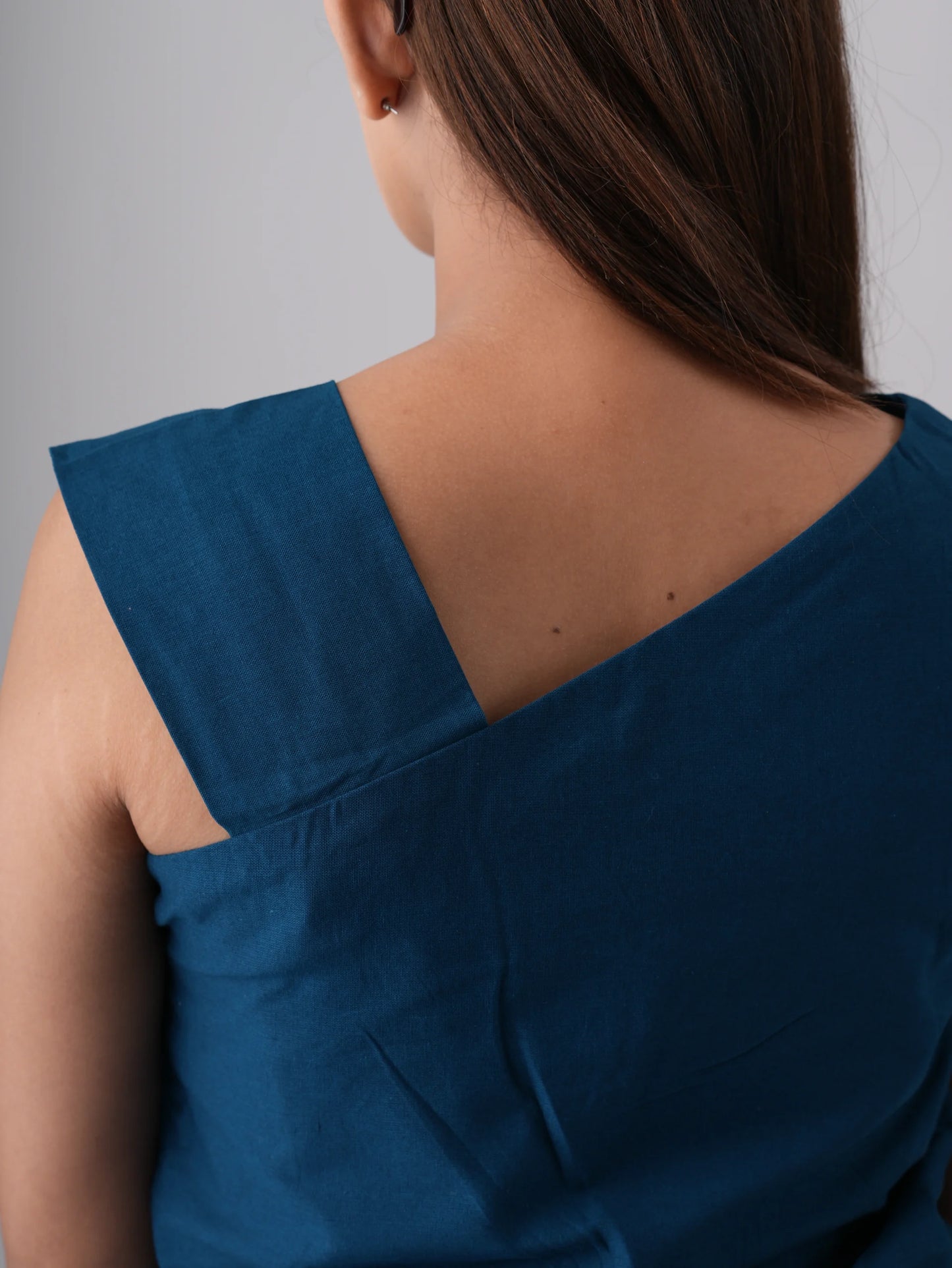 Women Royal Blue One Off Shoulder Top