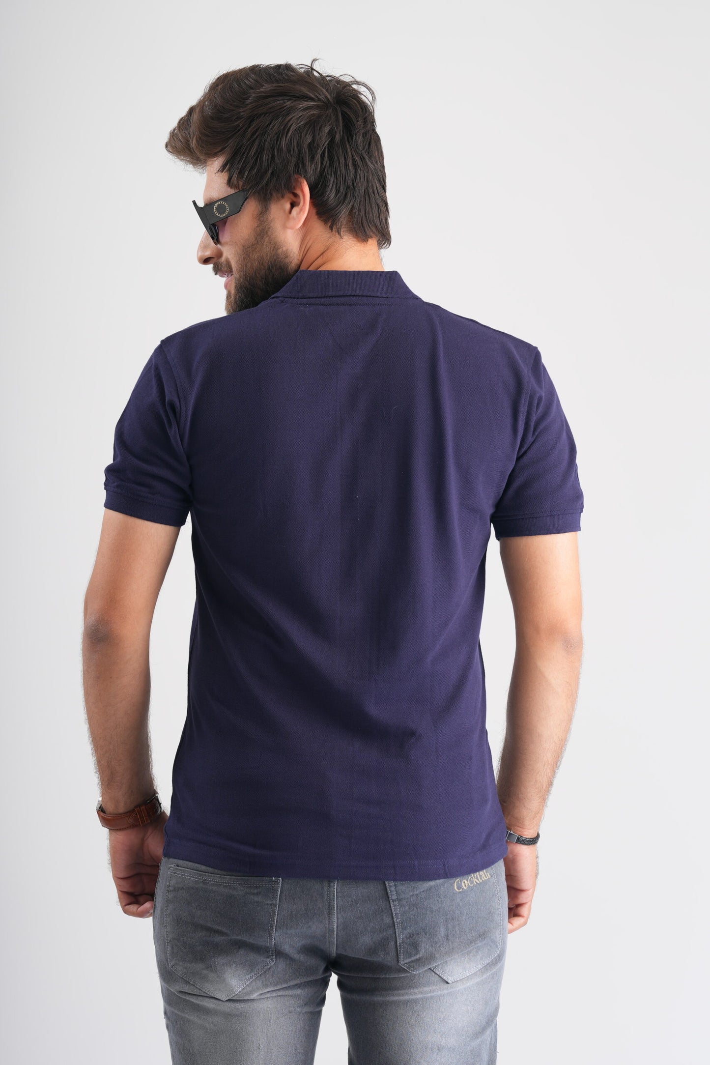 back side of navy blue t-shirt