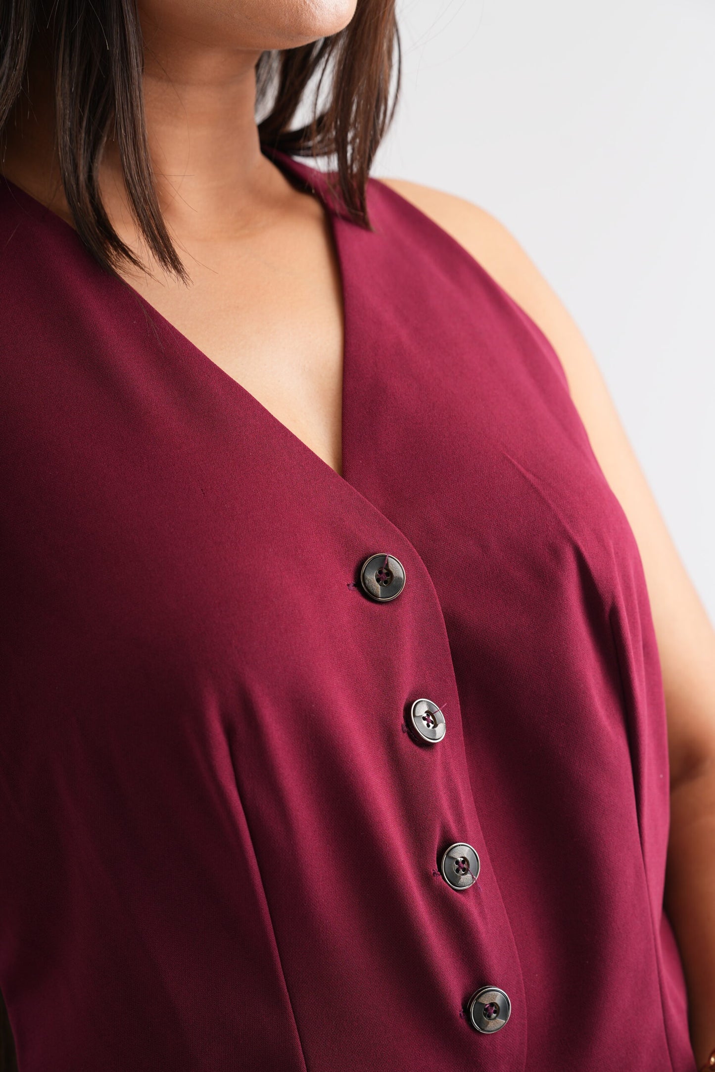 Women’s Crimson V-Neck Sleeveless Waistcoat